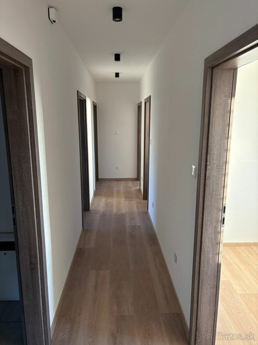 Rodinný dom na dlhodobý prenájom - 10