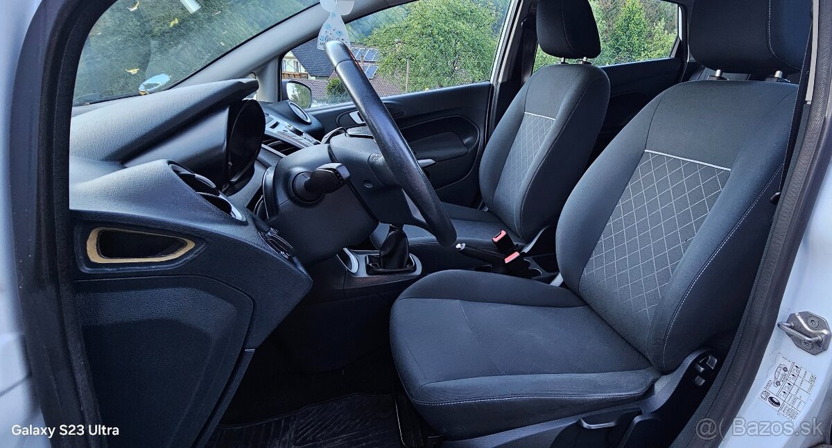 Ford Fiesta 1.25i Trend - 10