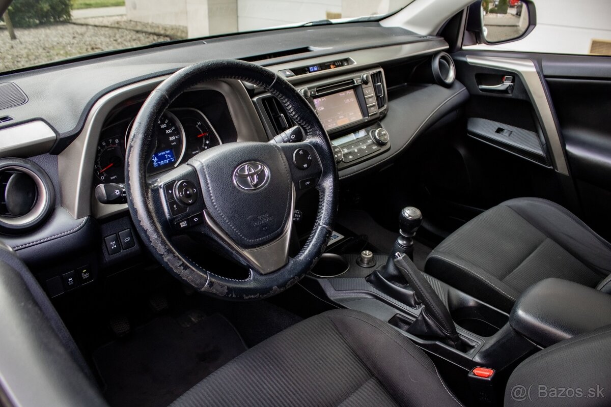 Toyota RAV4 2.0 111kw MT/6 4x4 2013 / Kúpené na Slovensku - 10