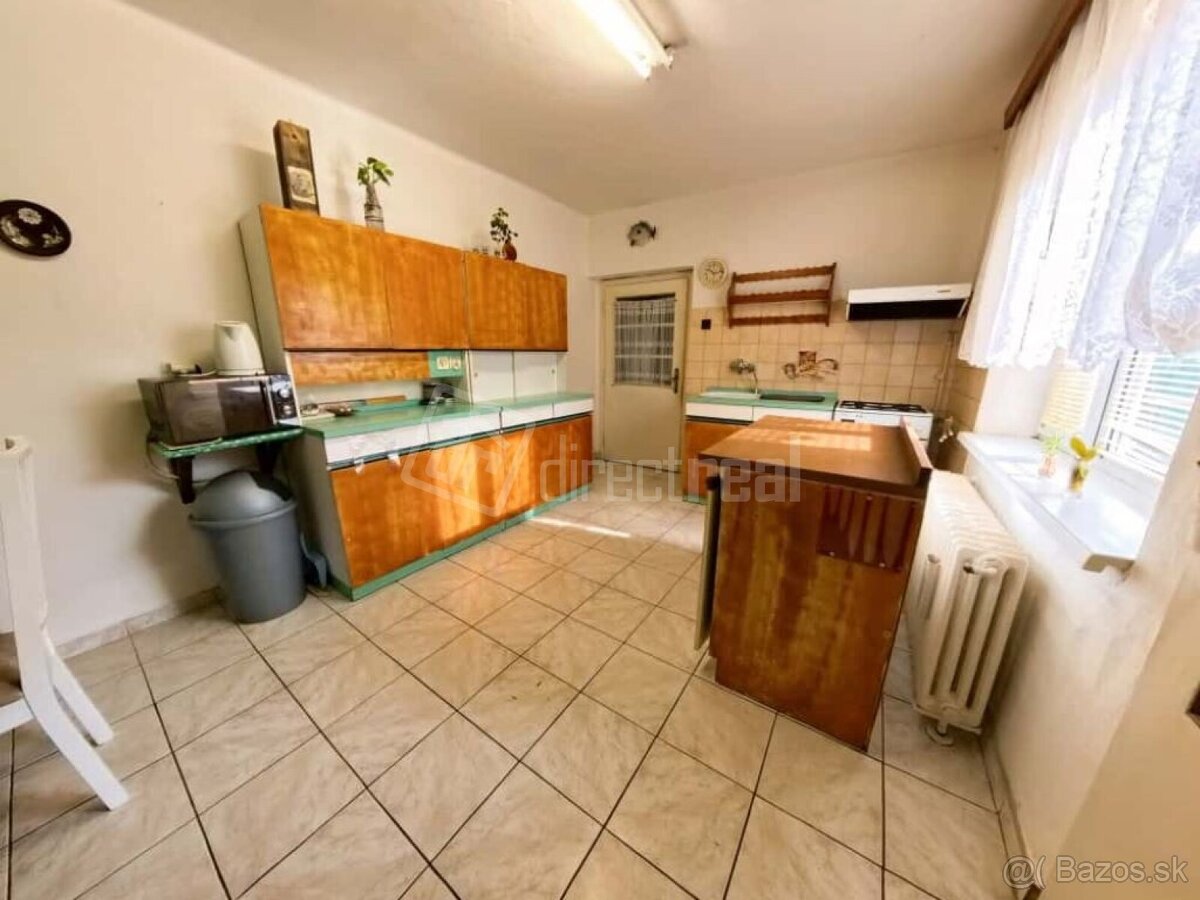 Predaj rodinného domu v Nitre, s pekným pozemkom - 10