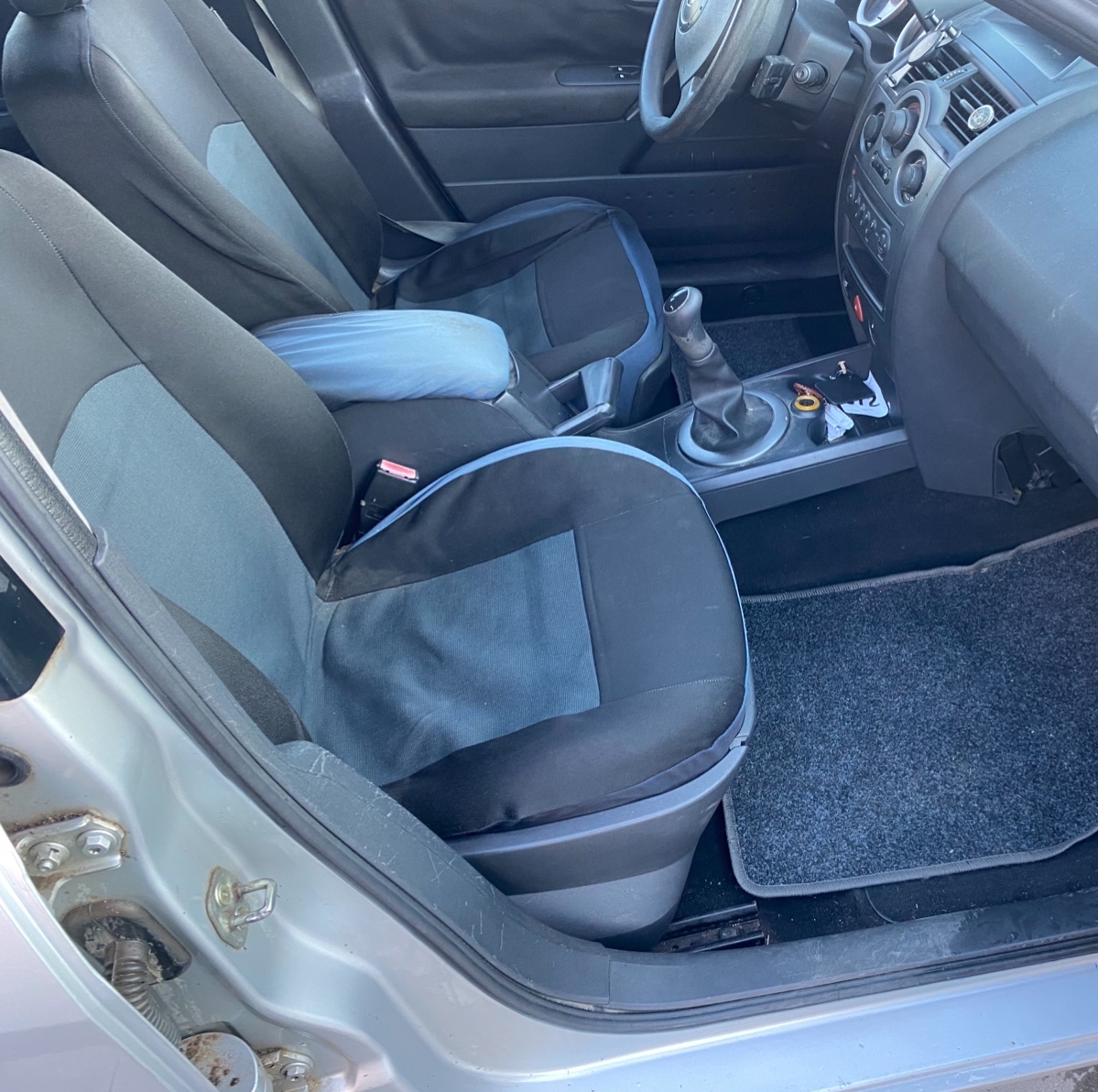 Predám Renaulr Megane ll. 1,6 benzin - 10