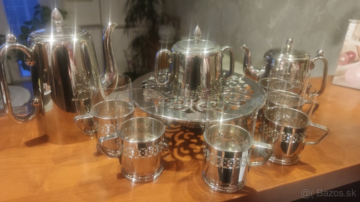 Staré věci - lampa, svícen, sochy, citera, čajová souprava - 10