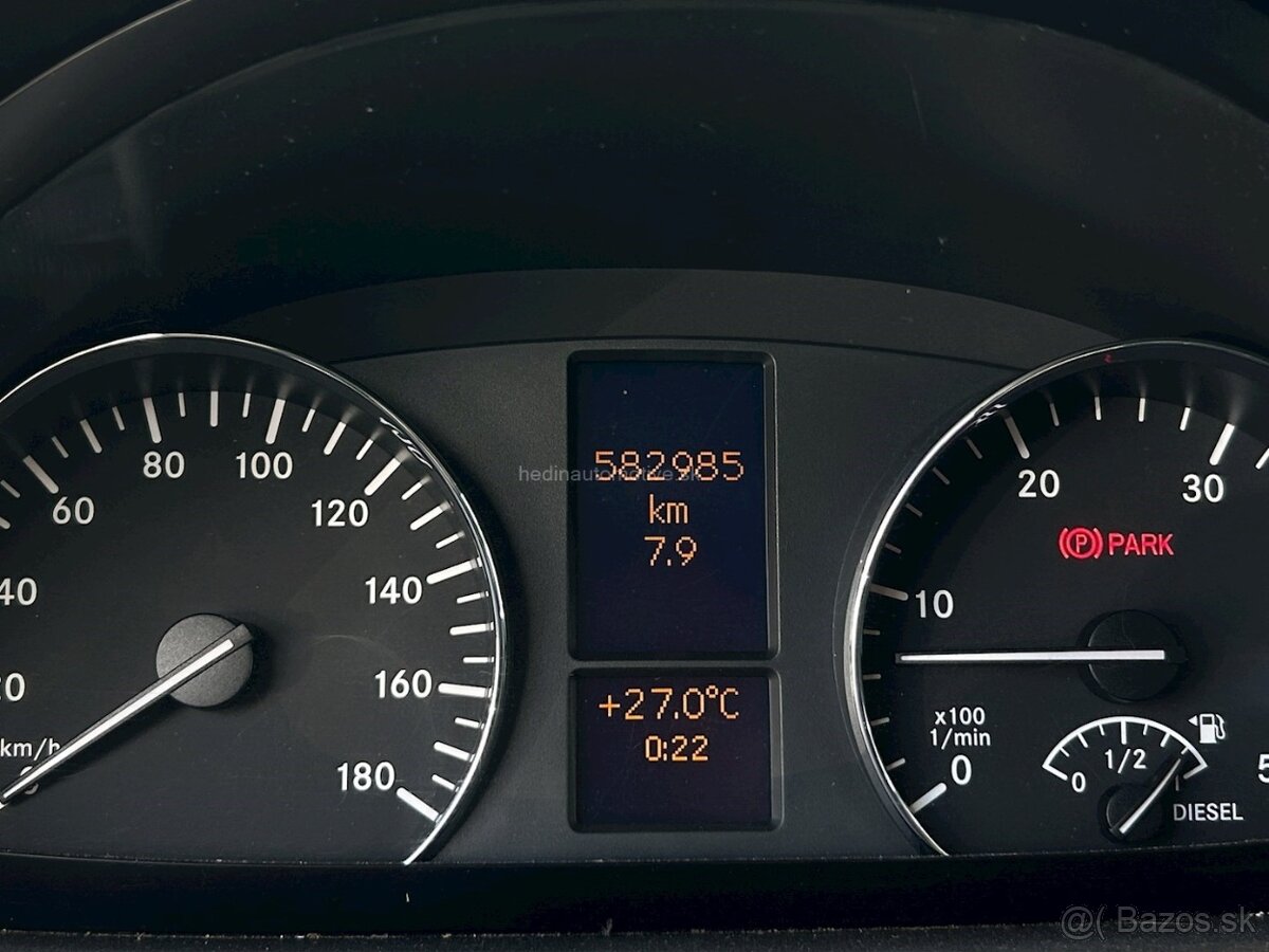 MERCEDES BENZ Sprinter 318 CDI V6 - 10