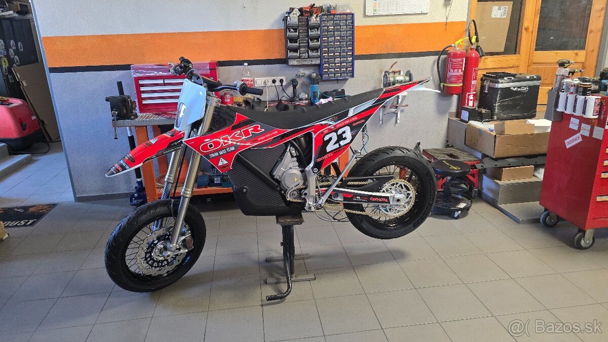 STARK VARG SM (Supermoto) - "Alpha 80HP" 12999 - 10