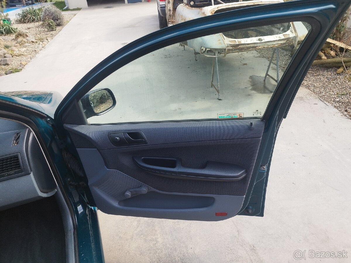 Predám Škoda Fabia 1.4 mpi - 10