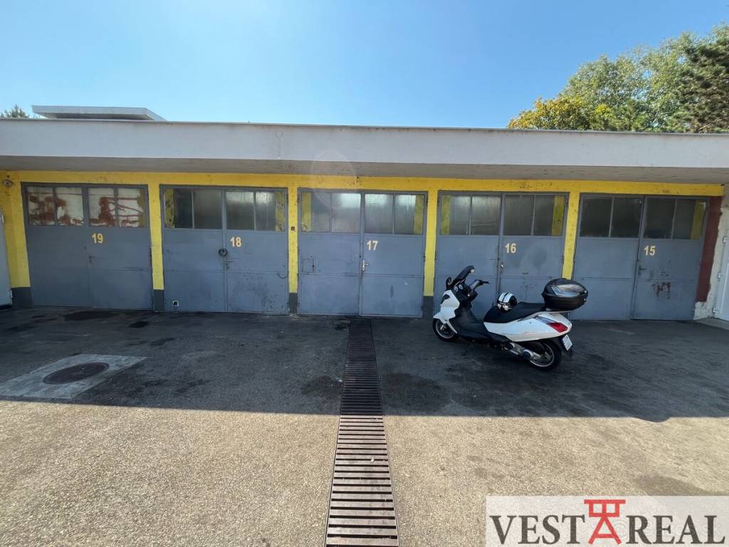 Prenájom Priestoru 135m2 - Galanta - 10