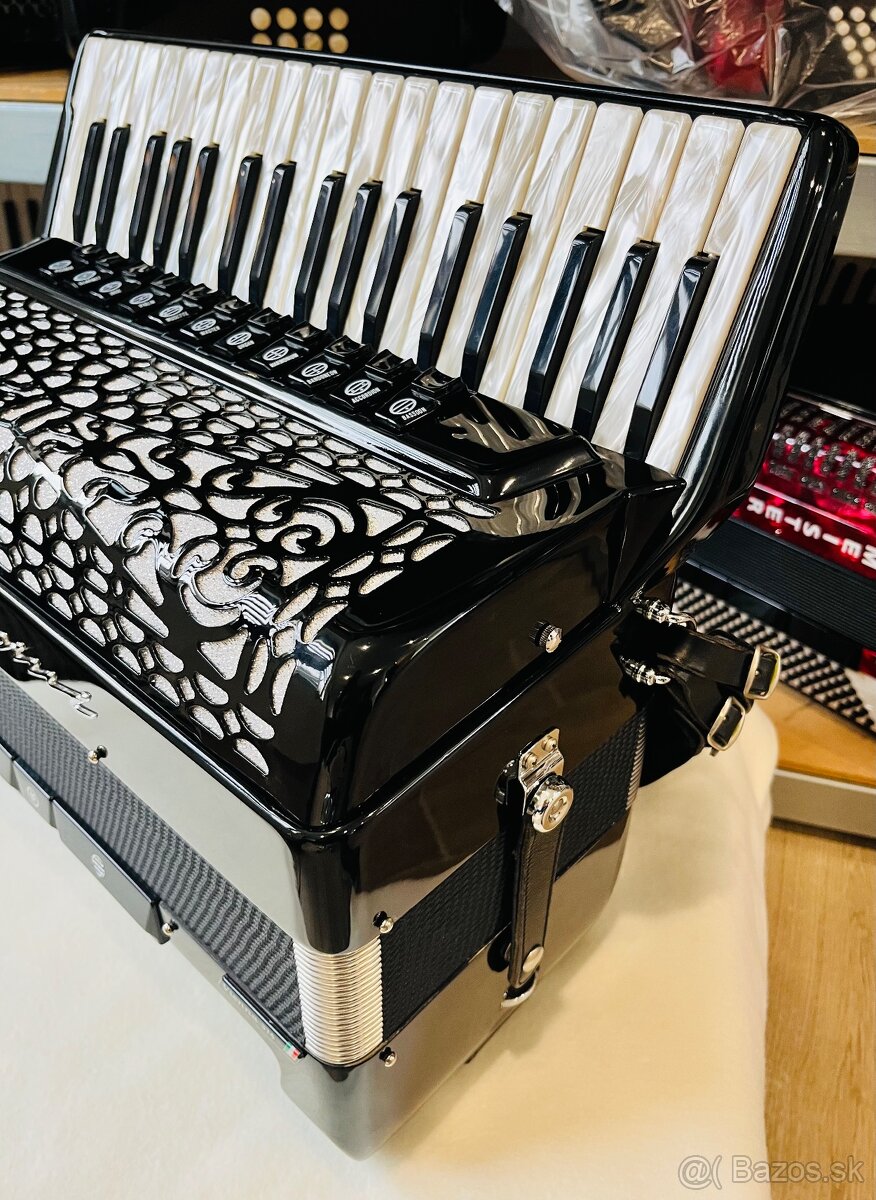 Predám profesionálny akordeón Borsini Wienna 374- 96 basový - 10