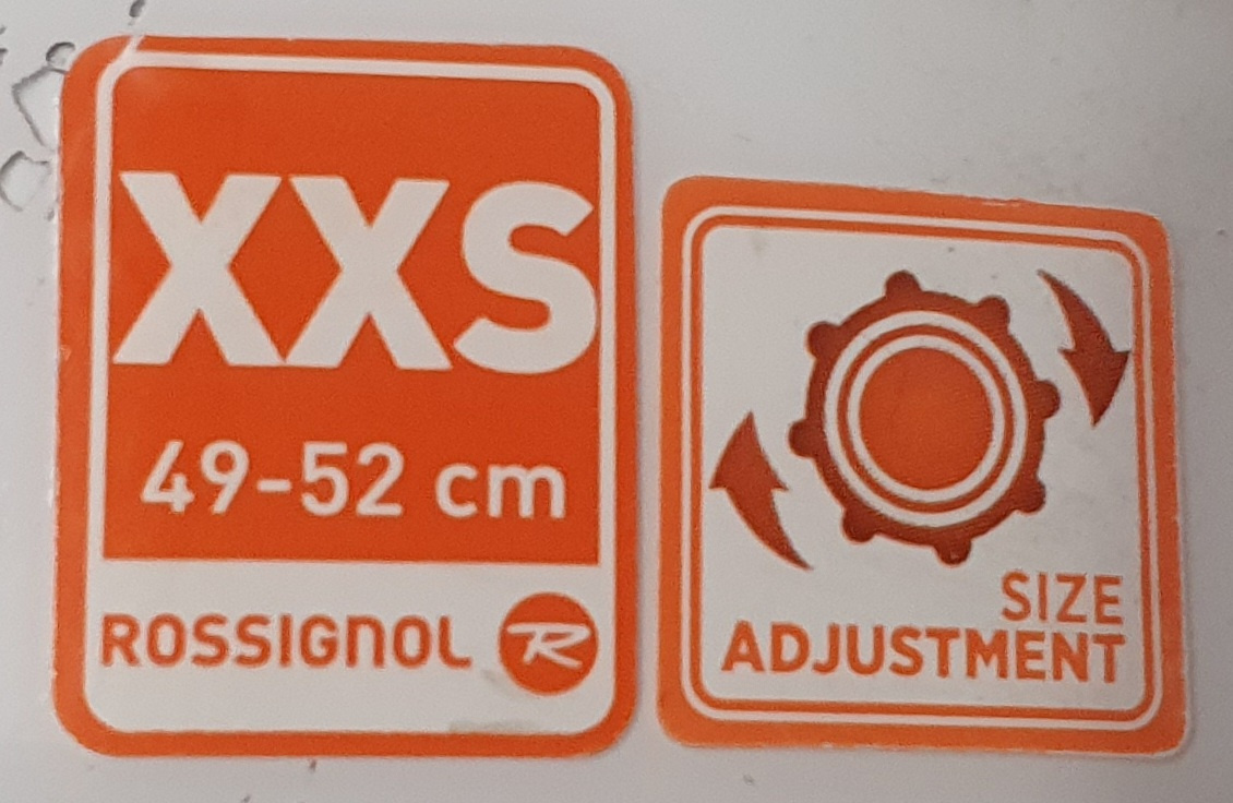 Predám detskú lyžiarsku prilbu s okuliarmi zn. ROSSIGNOL ; X - 10