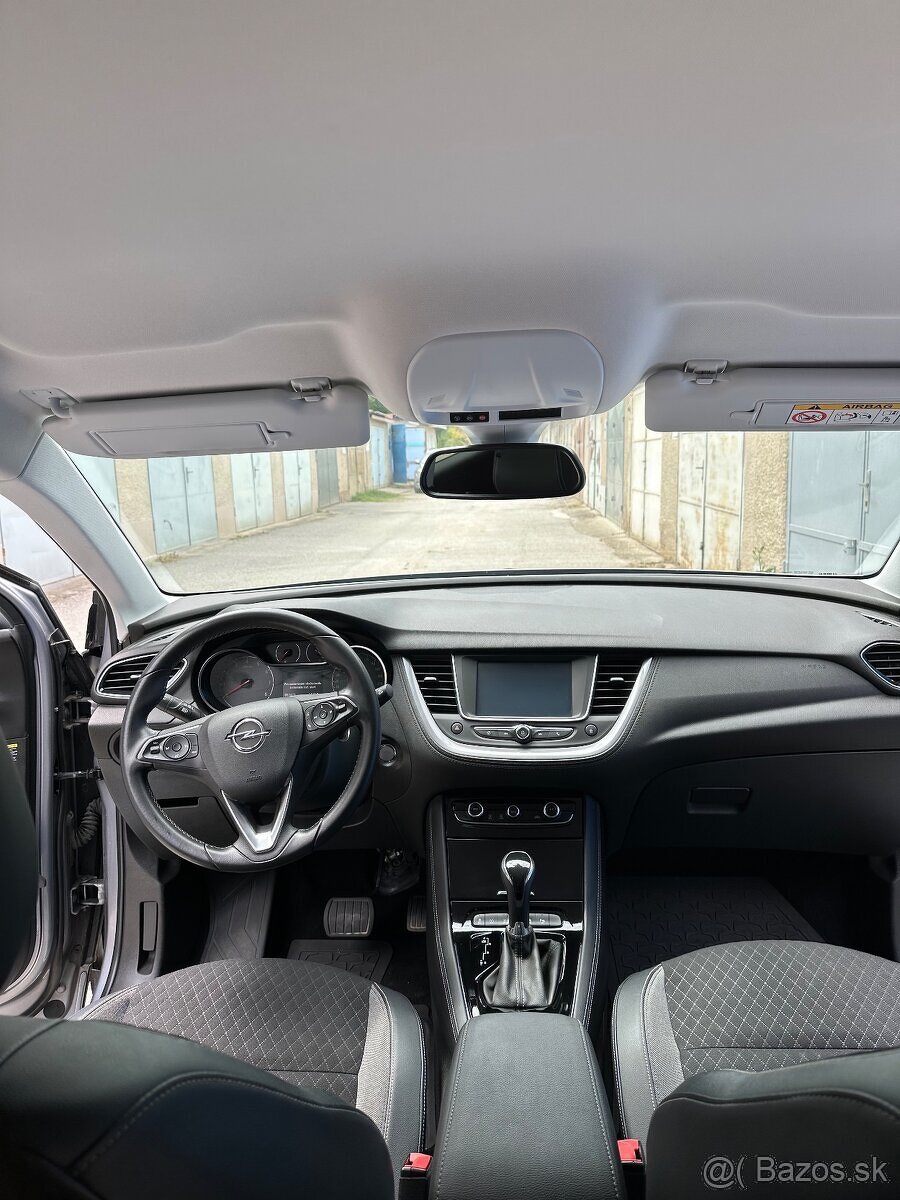 Opel Grandland X 1.2 Turbo 96 kW – Automat - 10