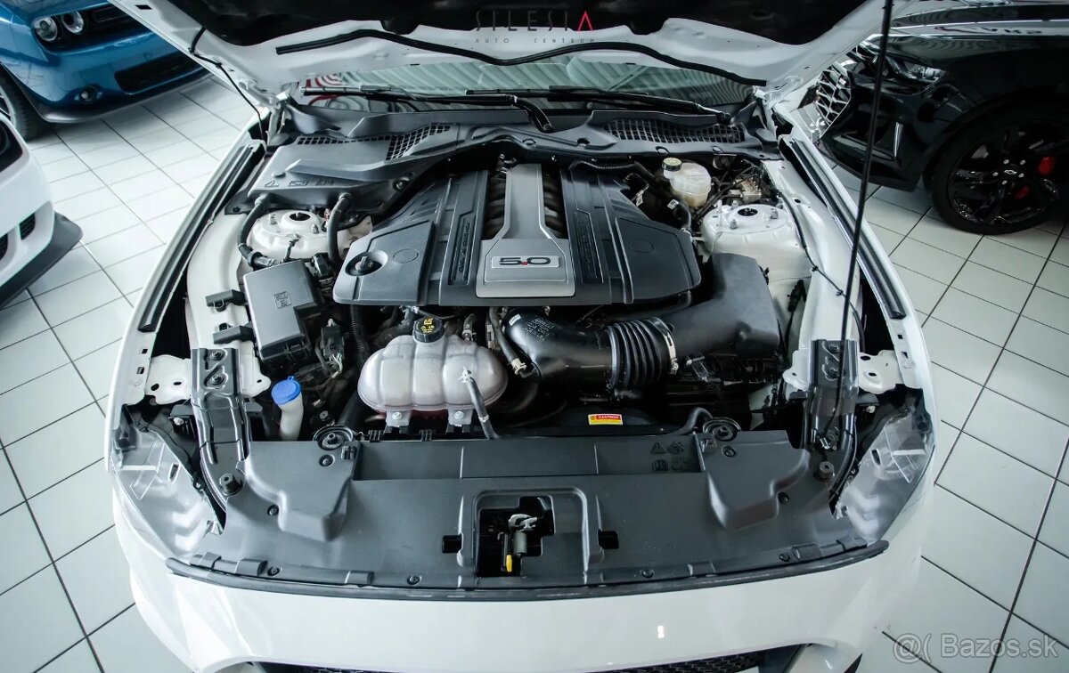 Ford Mustang 5.0 V8 GT - 10