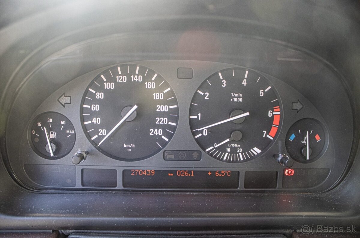 BMW Rad 5 540 i, 210kW, M6 - 10