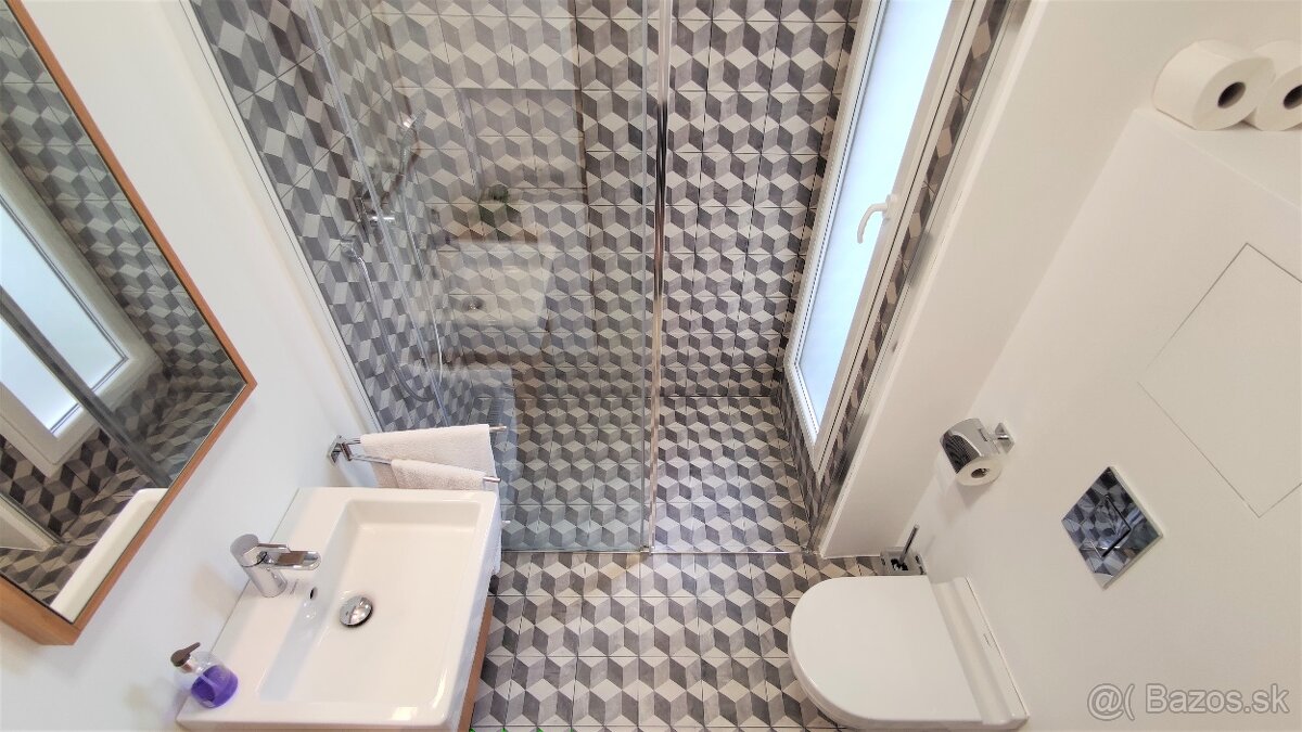 DIZAJNOVÝ 1,5 IZB.BYT V CENTRE, MEDENÁ UL, STARÉ MESTO - 10