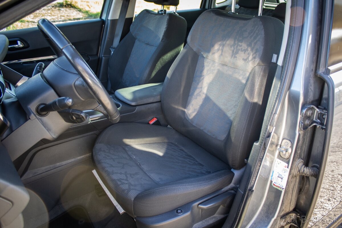 Peugeot 3008 1.6 VTi Anniversary Pack 88kW - 10