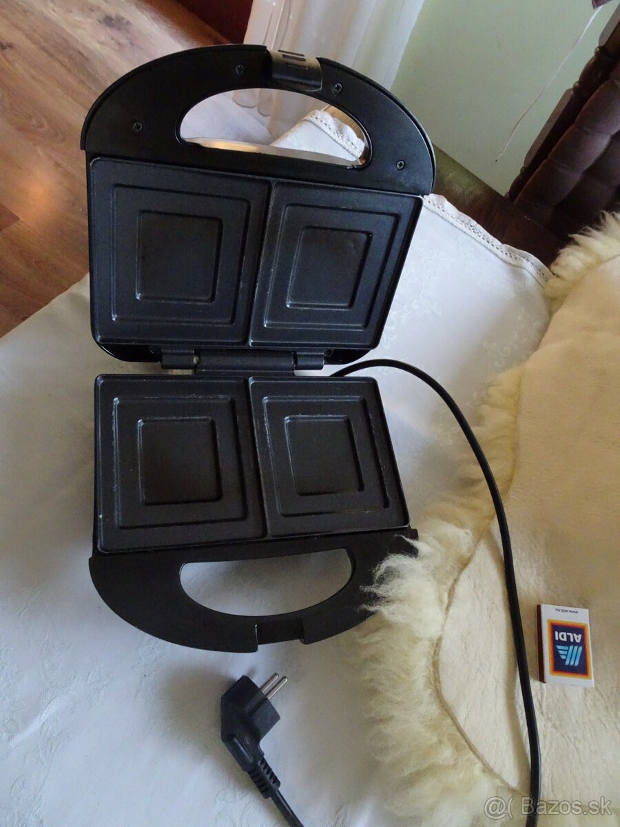 Predám Sendvičovač - Toaster na sendviče SENCOR - 10
