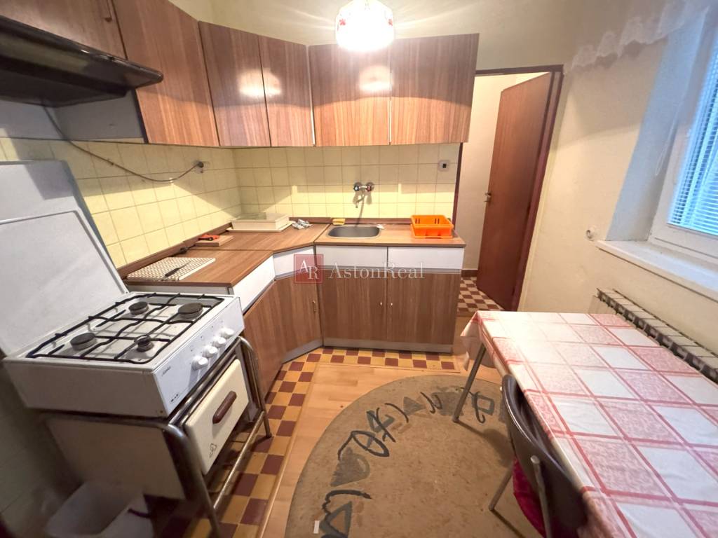 Na predaj tehlový RODINNÝ DOM v meste Tvrdošín, 574 m2 - 10