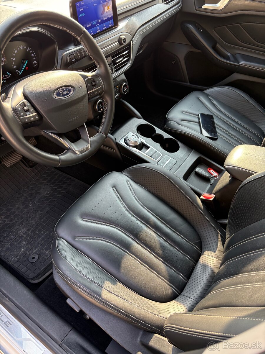 Ford focus combi vignale 2,0 A/T, 110kw, 2019 - 10