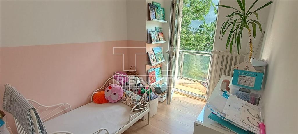 Predaj priestranného 3-izbového bytu po rekonštrukcii v... - 10