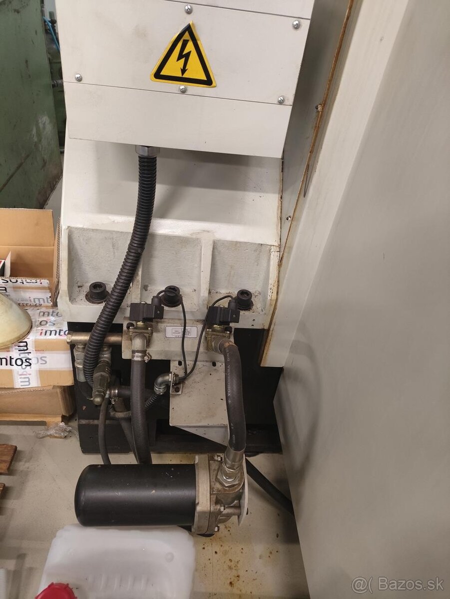 Obráběcí centrum (vertikální) INTOS VOC 1000 - 10