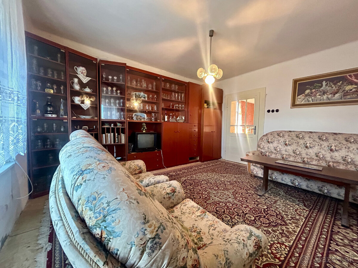 Predám 5-izb.VIDIECKY dom s GARÁŽOU,let.kuchyňou,na 2041m2m - 10