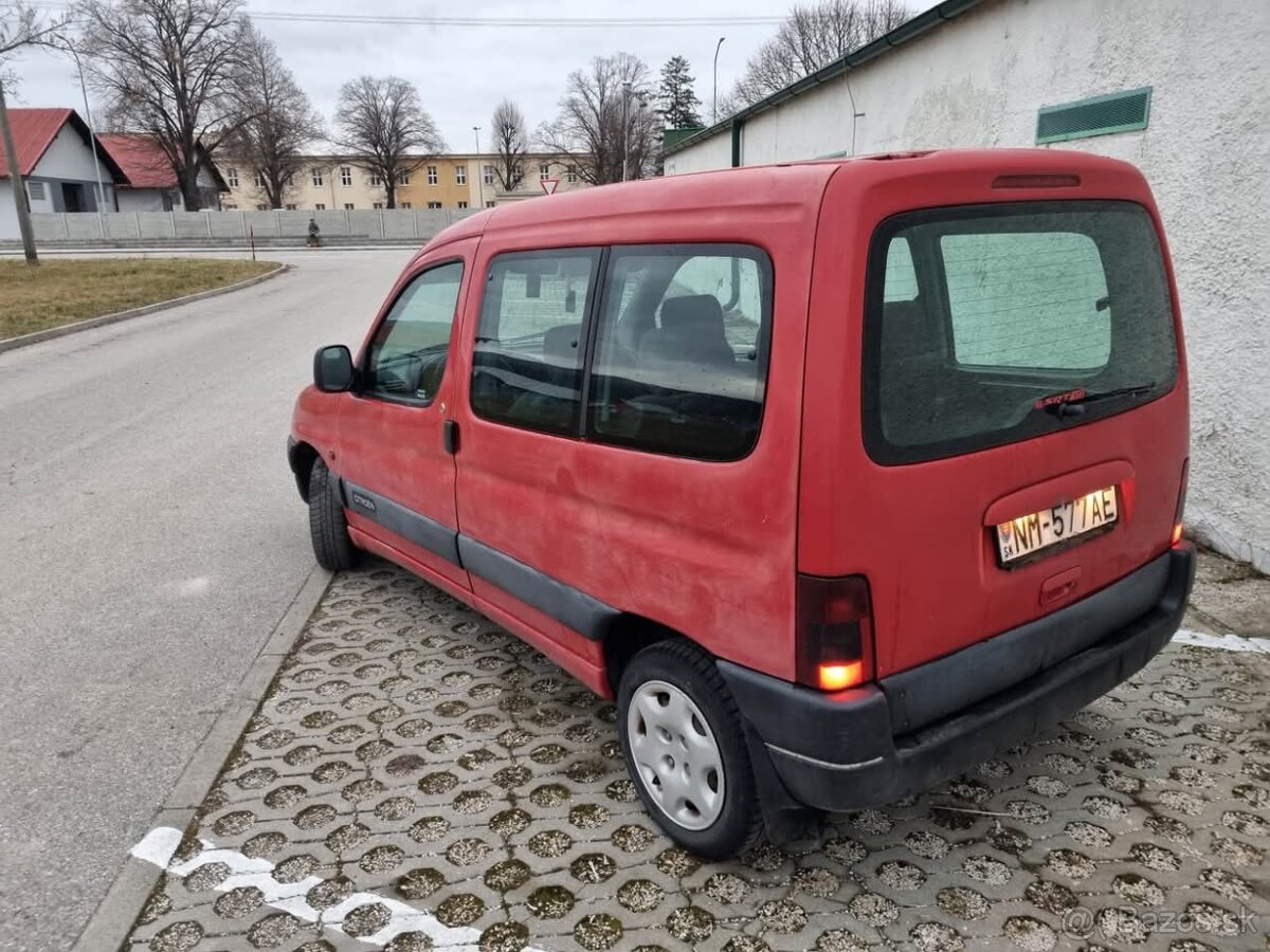 Predám Citroën berlingo - 10