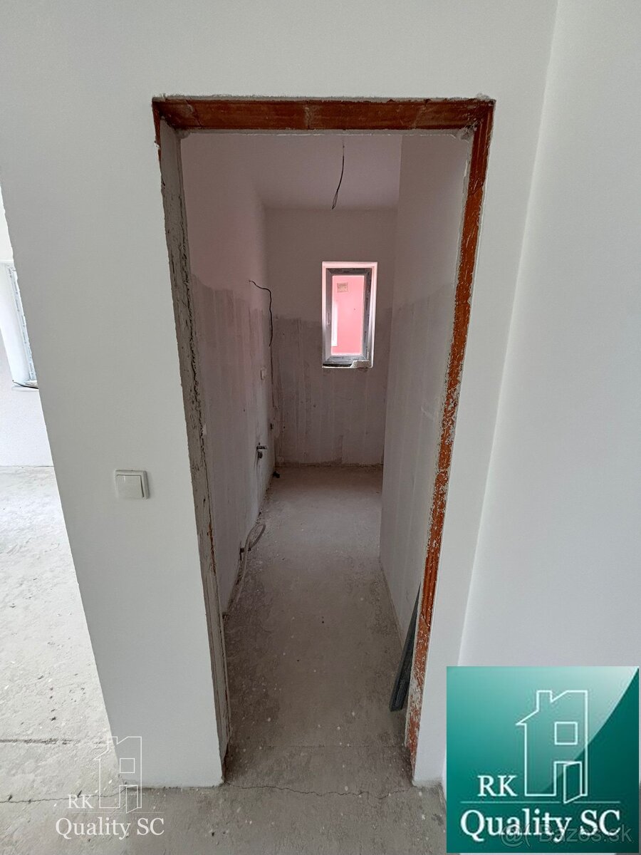 SENEC - EXKLUZÍVNE NA PREDAJ 3 izbový byt s vlastným kúrením - 10