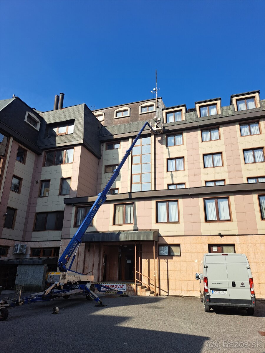 Vysokozdvižna, pracovna,montážna plošina - 10