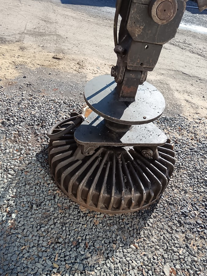 Kolový nakladač FUCHS 714.4 ELEKTROMAGNET - - 10