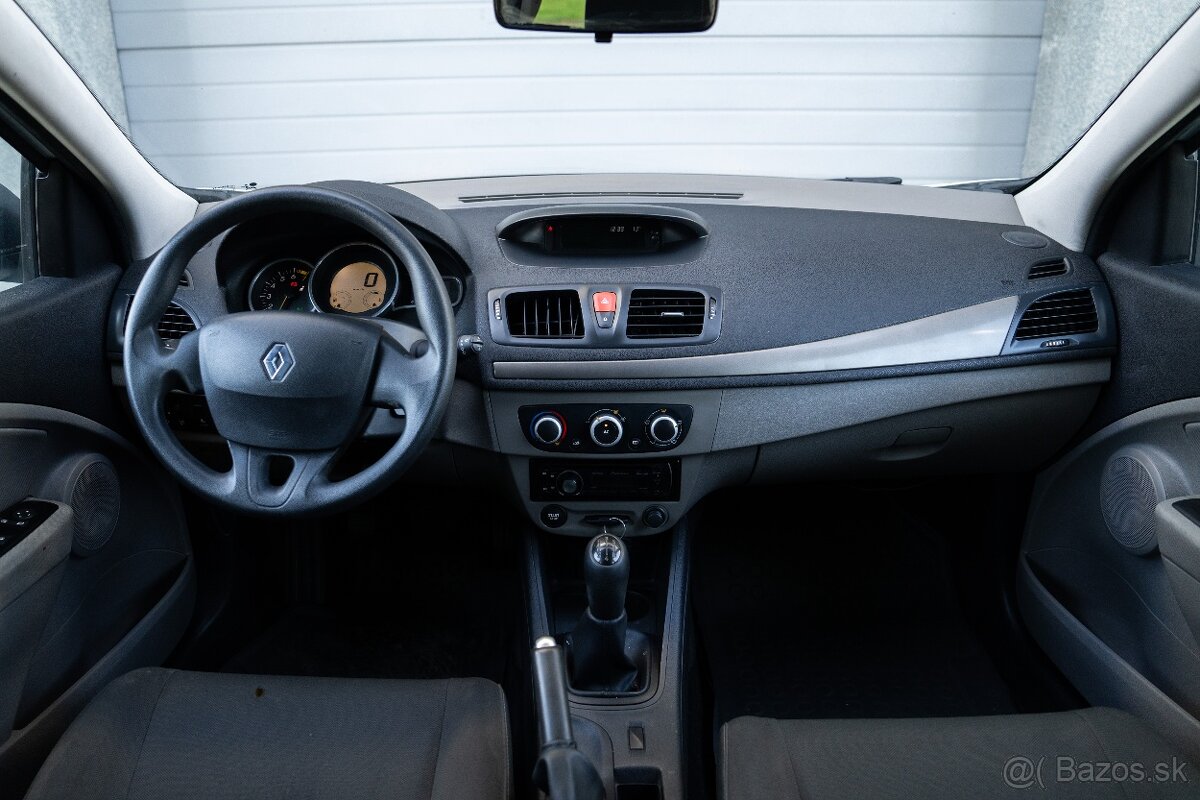 Renault Megane 1.6i M5 - 10