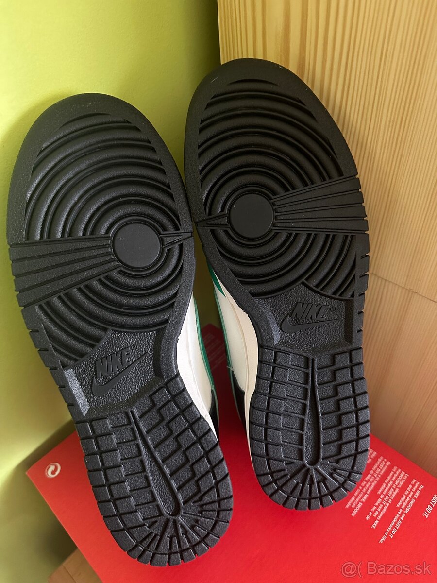 Tenisky Nike Dunk Low - 10