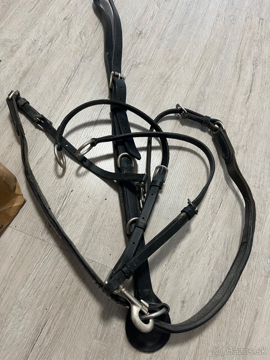 Mix veci uzdecky, gogue, podbrusnik, ohlavka - 10