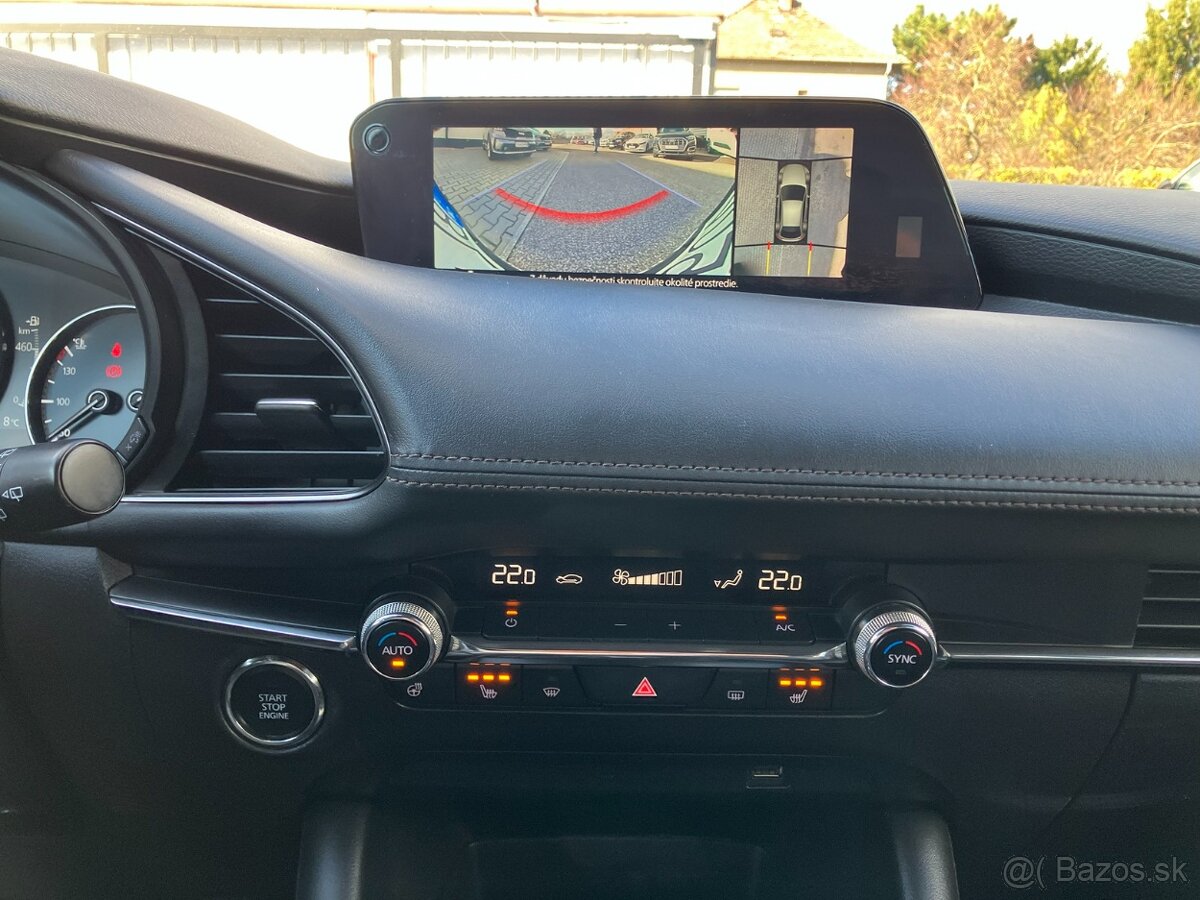 Mazda 3 2.0 Skyactiv 90kW G122 Plus A/T BENZÍN - 10