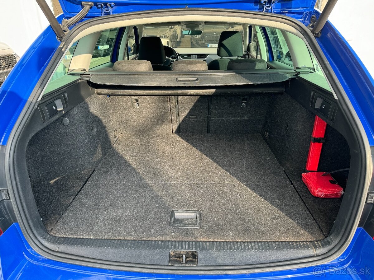 Škoda Octavia Combi 2.0 TDI Ambition DSG - 10