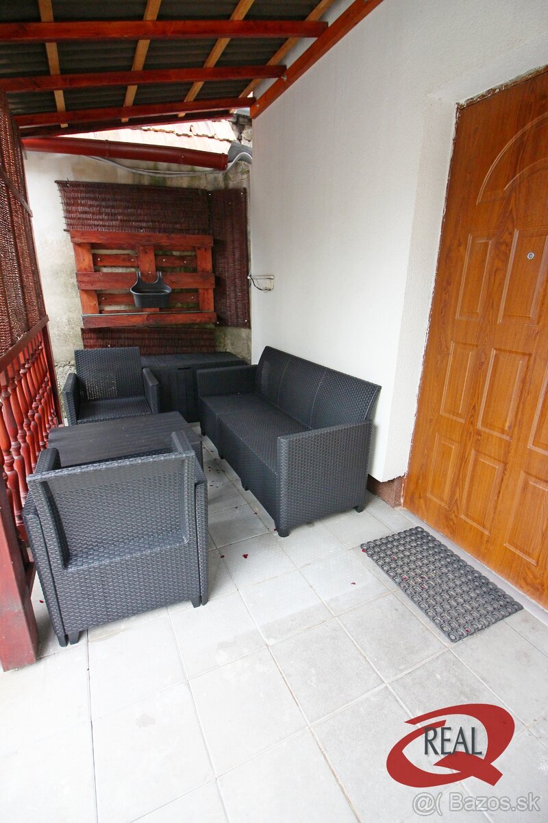 ZARIADENÝ MEZONETOVÝ BYT V RODINNOM DOME - 10