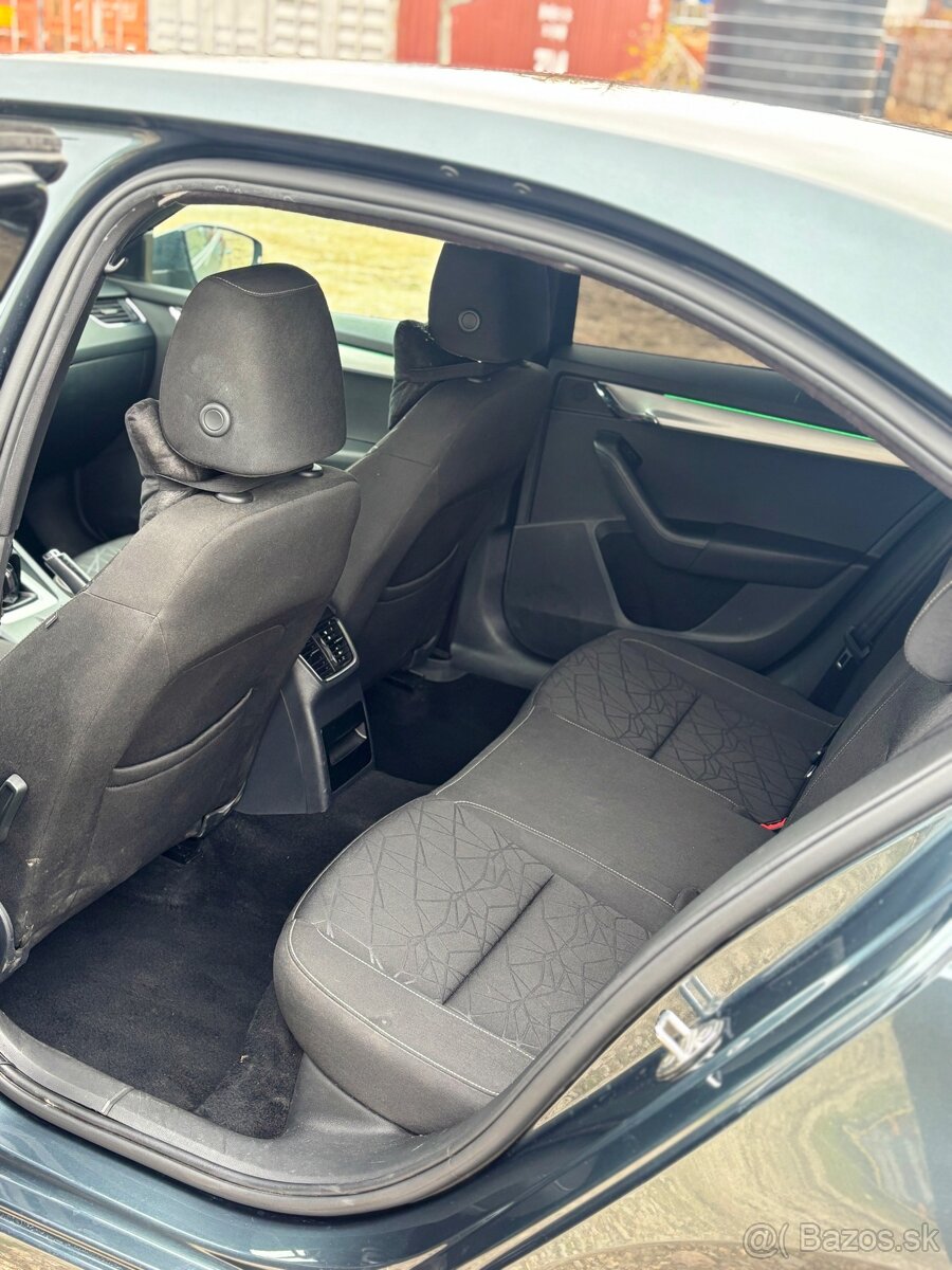 Škoda Octavia 3 1.6 po facelifte - 10