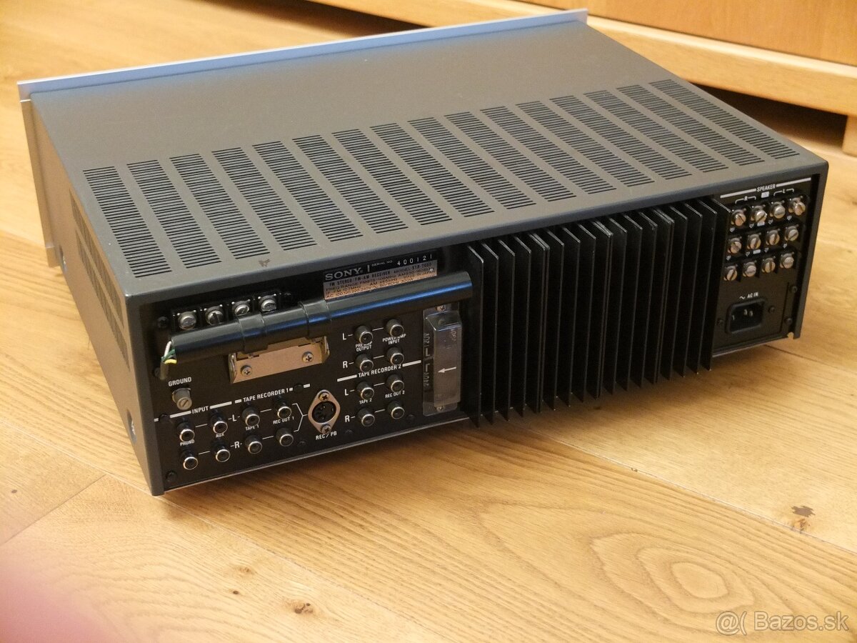SONY STR-7055 FM/AM stereo přijímač (1972-76) - 10