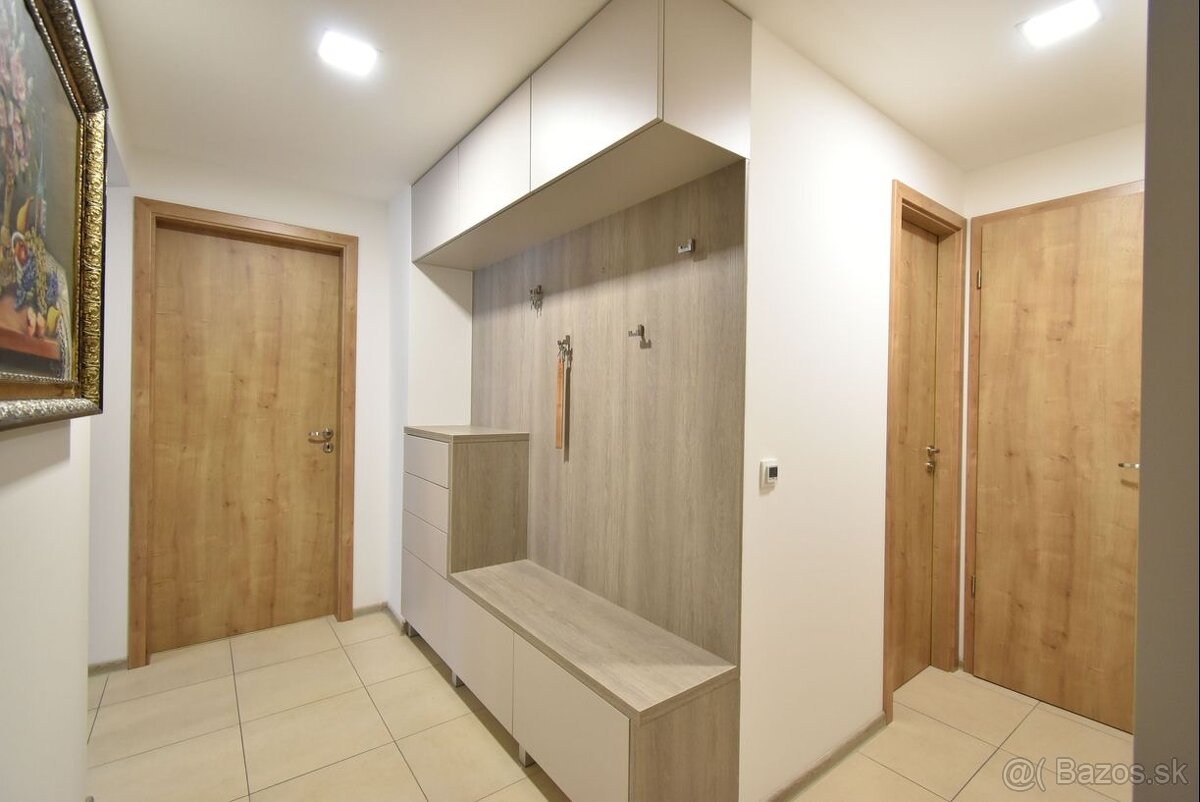 Pezinok: na predaj byt v centre mesta - 10