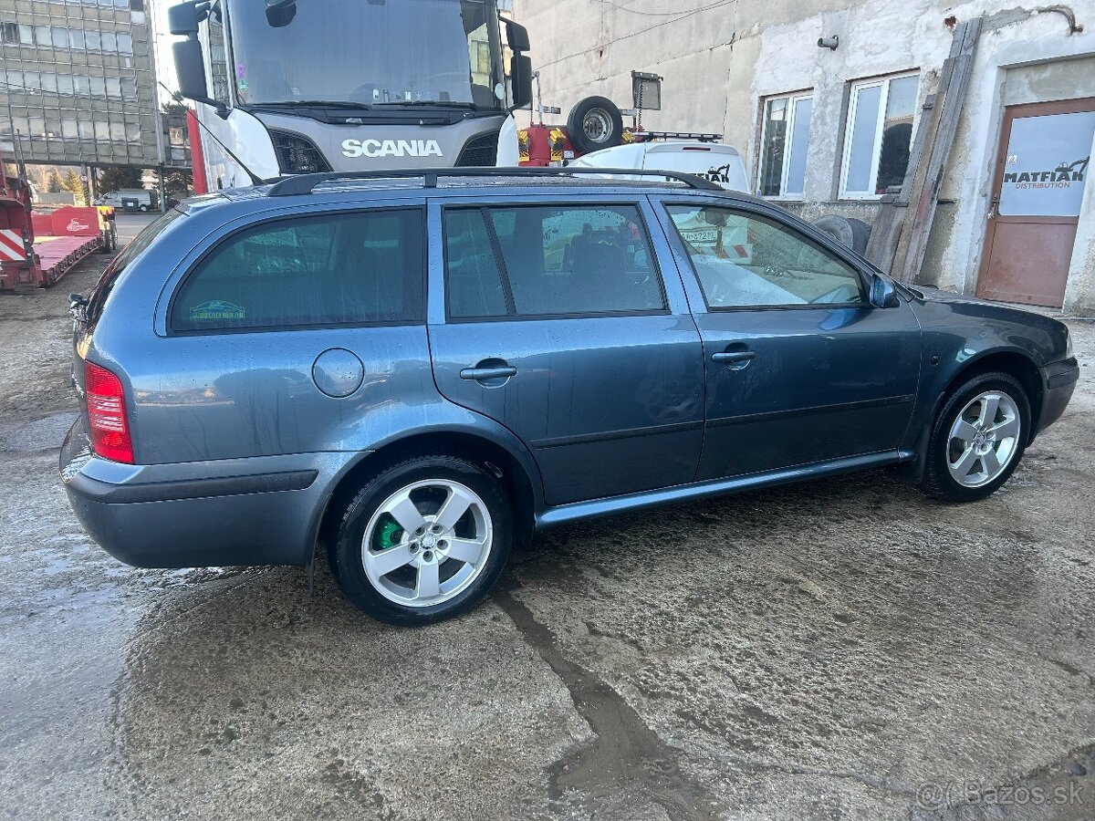 Škoda Octavia 1.9 TDI 4x4 74 kW rok 2004 - 10