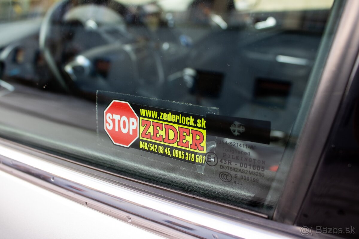 Ford Kuga 2.0 TDCi - 10