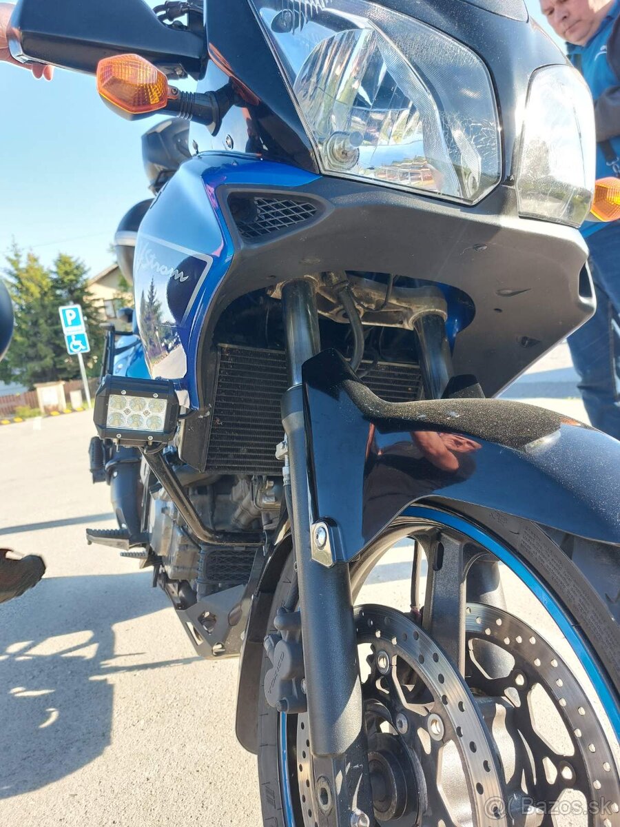 Suzuki V-strom 650 DL - 10