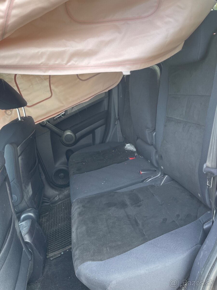 Honda CR-V 2,2 i-DTEC r.v. 2012 AUTOMAT - 10