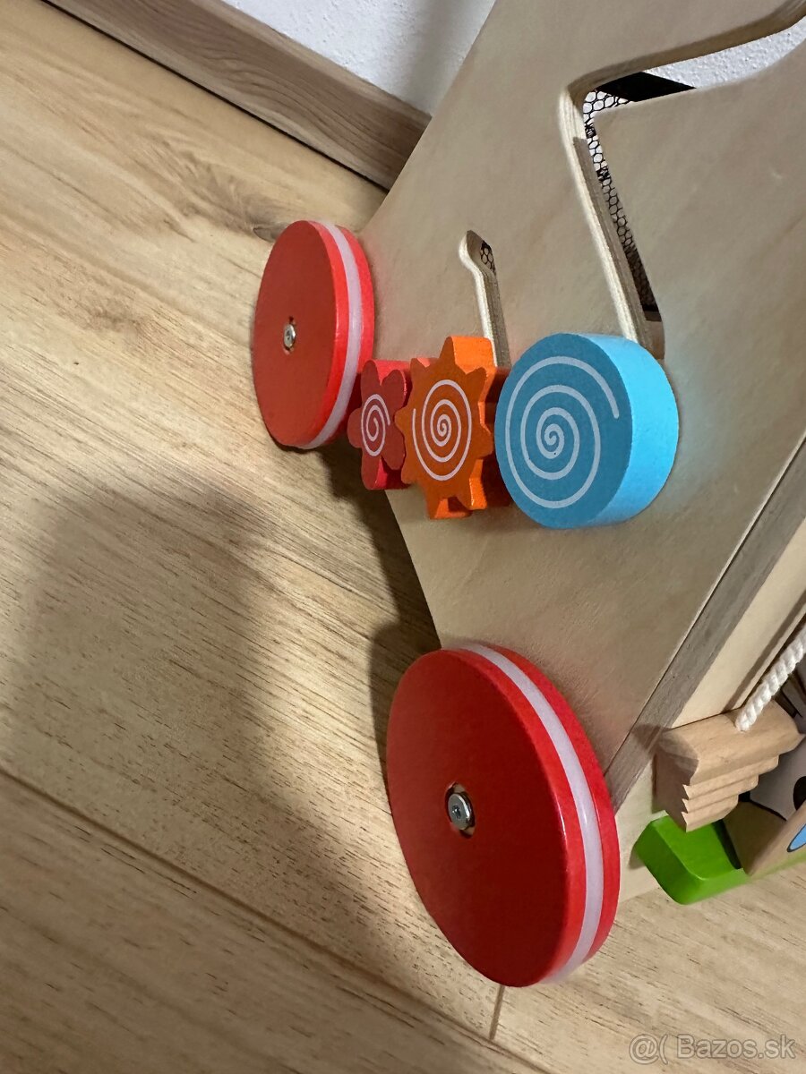 Drevené chodítko na tlačenie - 10