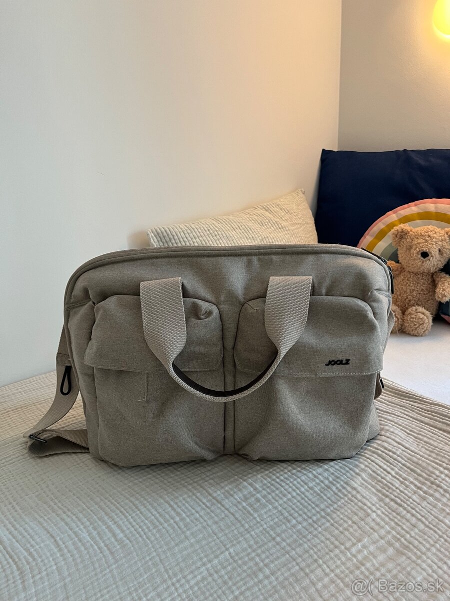 Joolz day + - 10