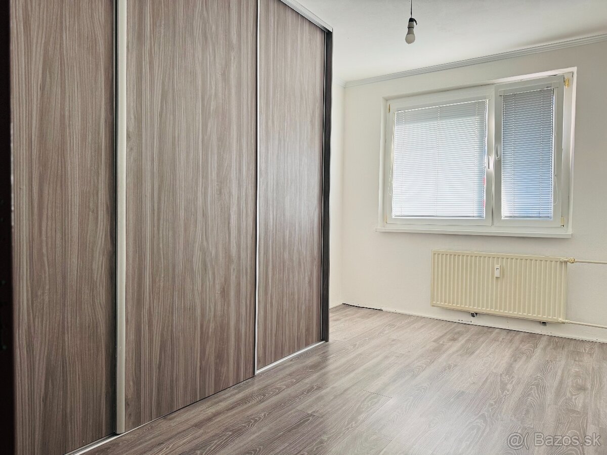 ZNÍŽENÁ CENA na predaj 3-izbový byt po čiast. rekonštrukcii - 10