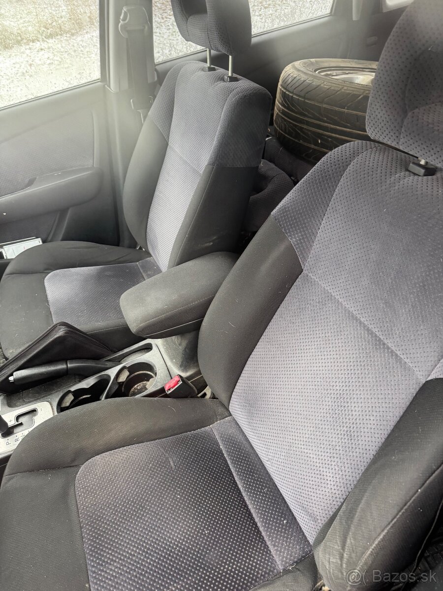 Mitsubishi Outlander 2.4 Benzín 4x4 114KW A/T4 - 10