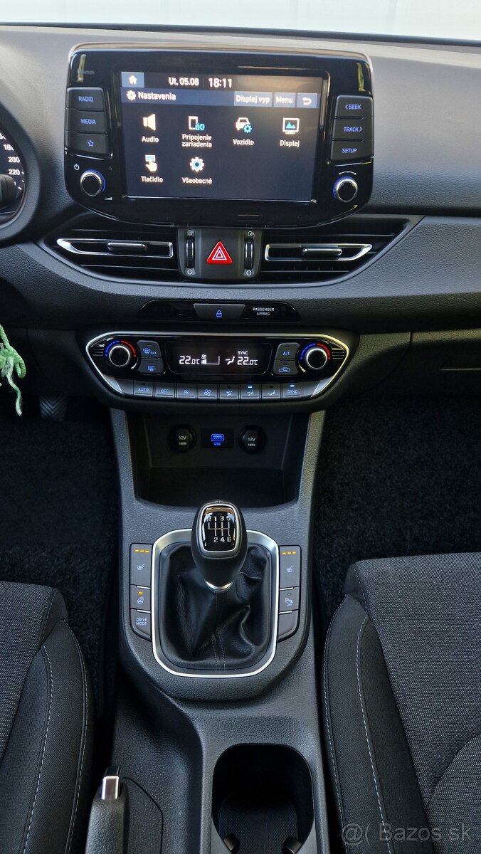 Hyundai i30 1,5 GDi 117kW Edícia 30, 7/2021 - 10