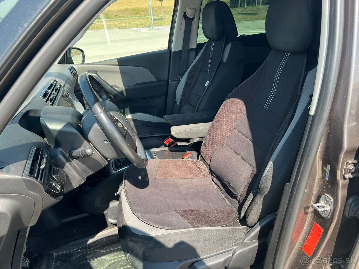 Citroen C4 Grand Picasso - 10
