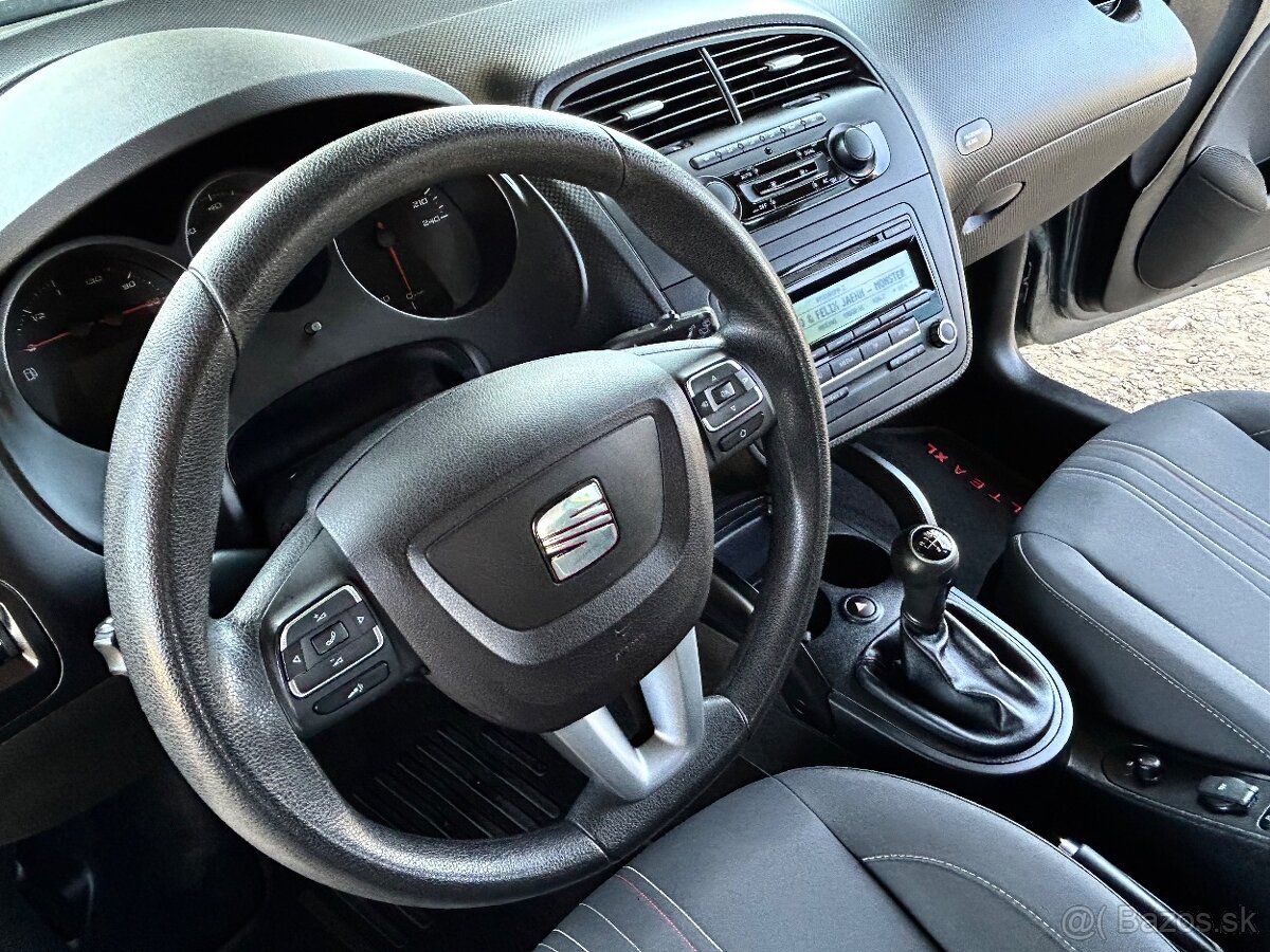 Seat Altea XL Copa 1.6 Tdi CR 77 kw rok 2012 - 10