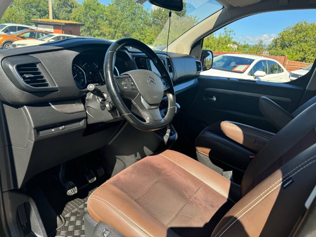 Prenájom Citroën Jumpy SpaceTourer - 10