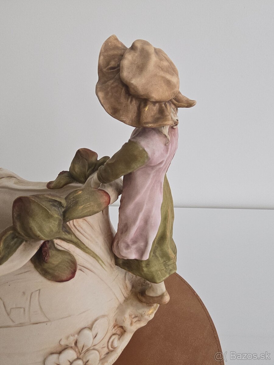 Krasna socha Royal Dux - 10