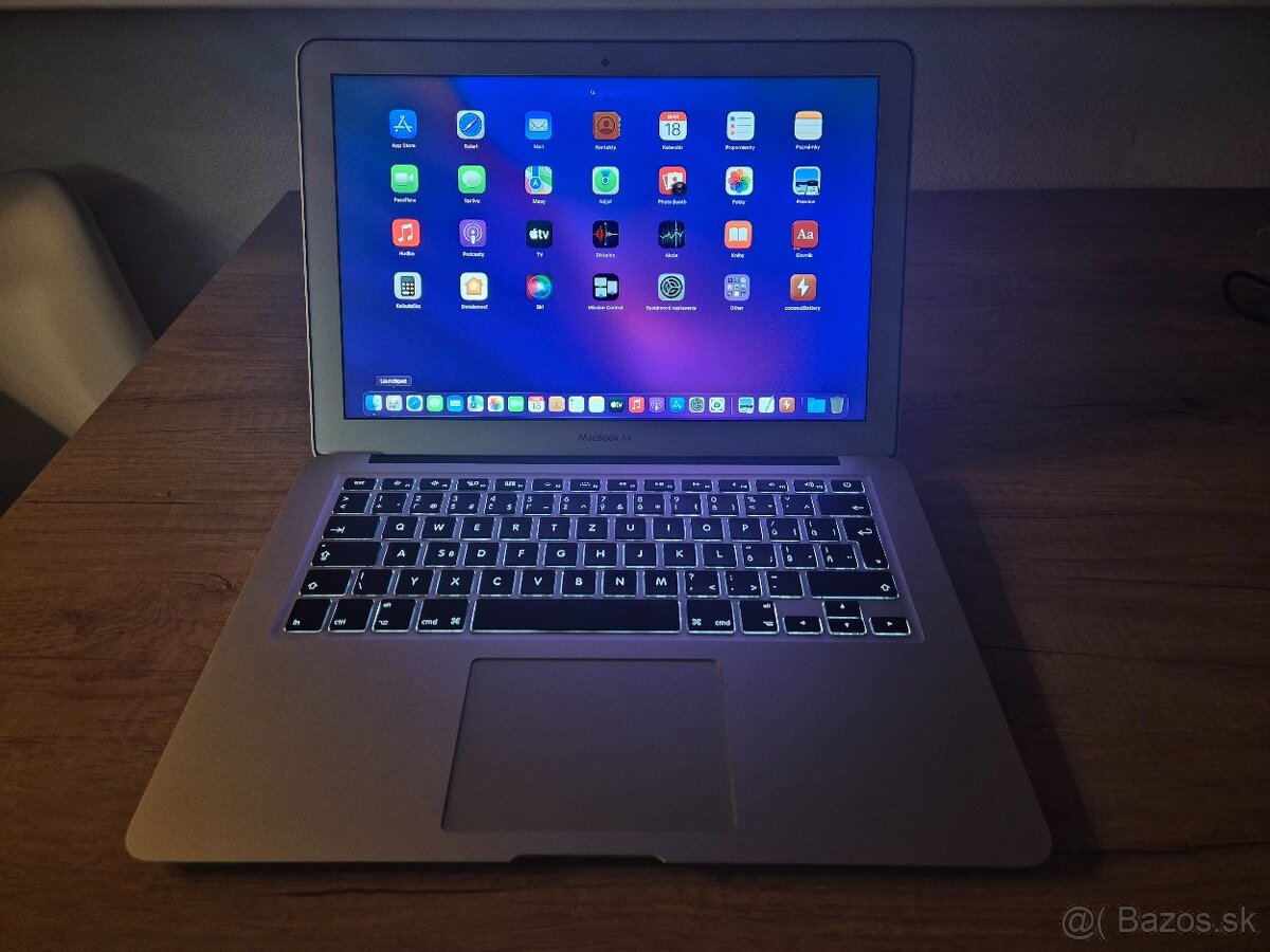 MacBook Air (13-inch, 2017)/Intel Core i5/8GB RAM/128GB SSD - 10